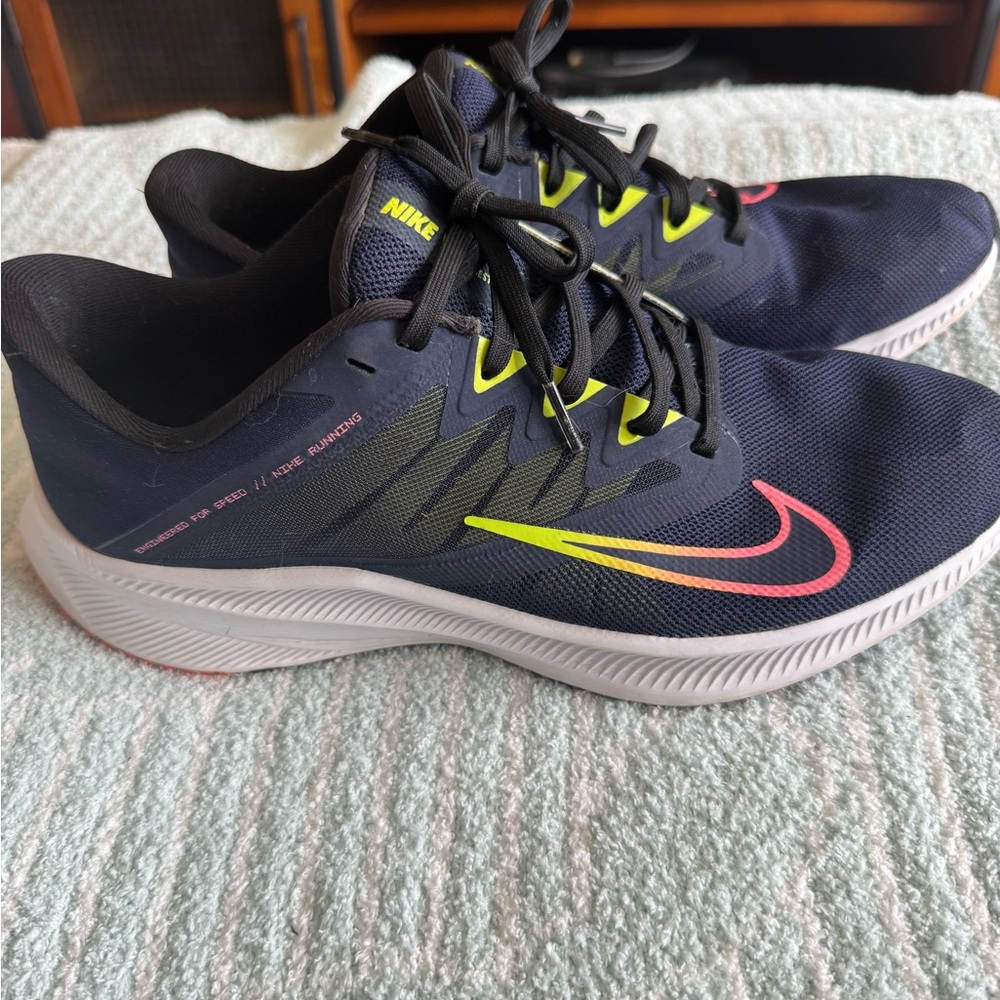 Nike Navy and Neon Yellow/Pink Running Shoes - Picture 2 of 4